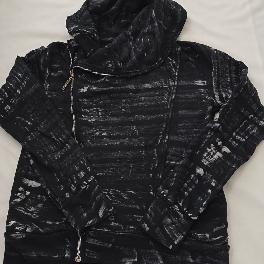 YFB Kayla Asymmetrical Brush‎ Stroke Jacket S